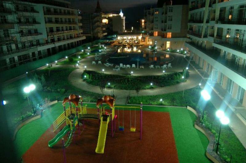 Grand Kameliq Apartamento Sunny Beach Exterior foto