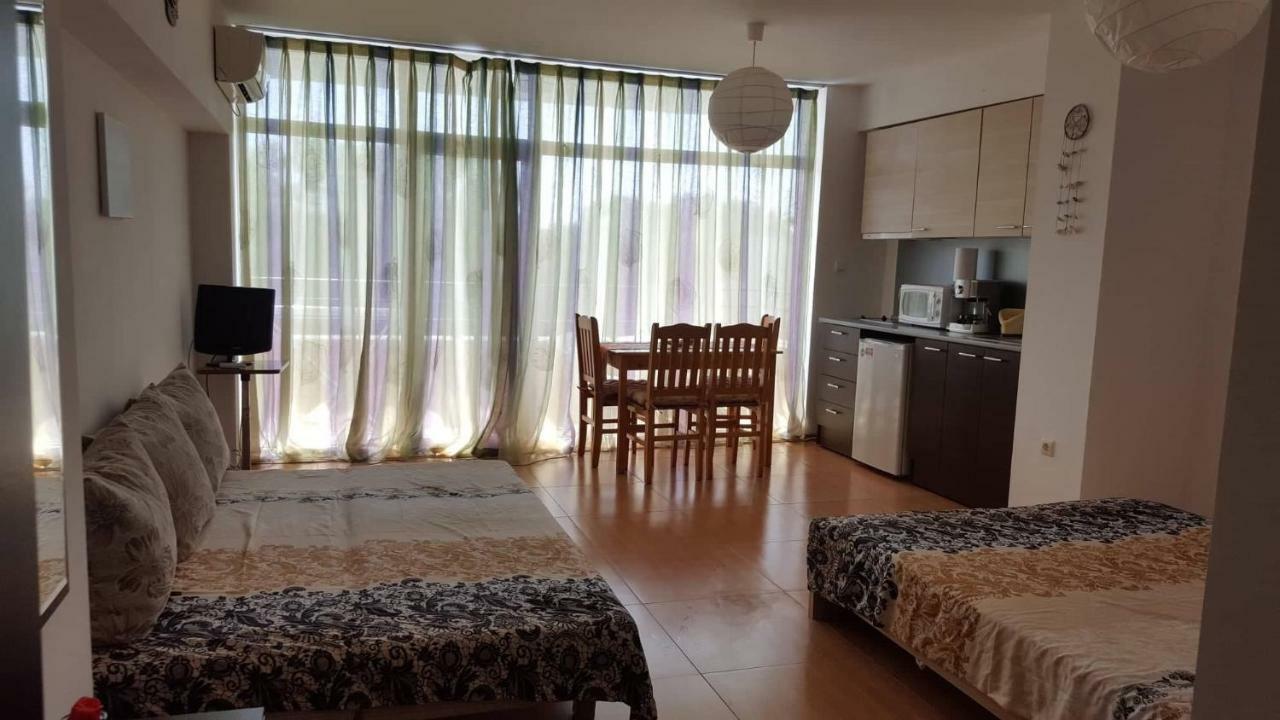 Grand Kameliq Apartamento Sunny Beach Exterior foto